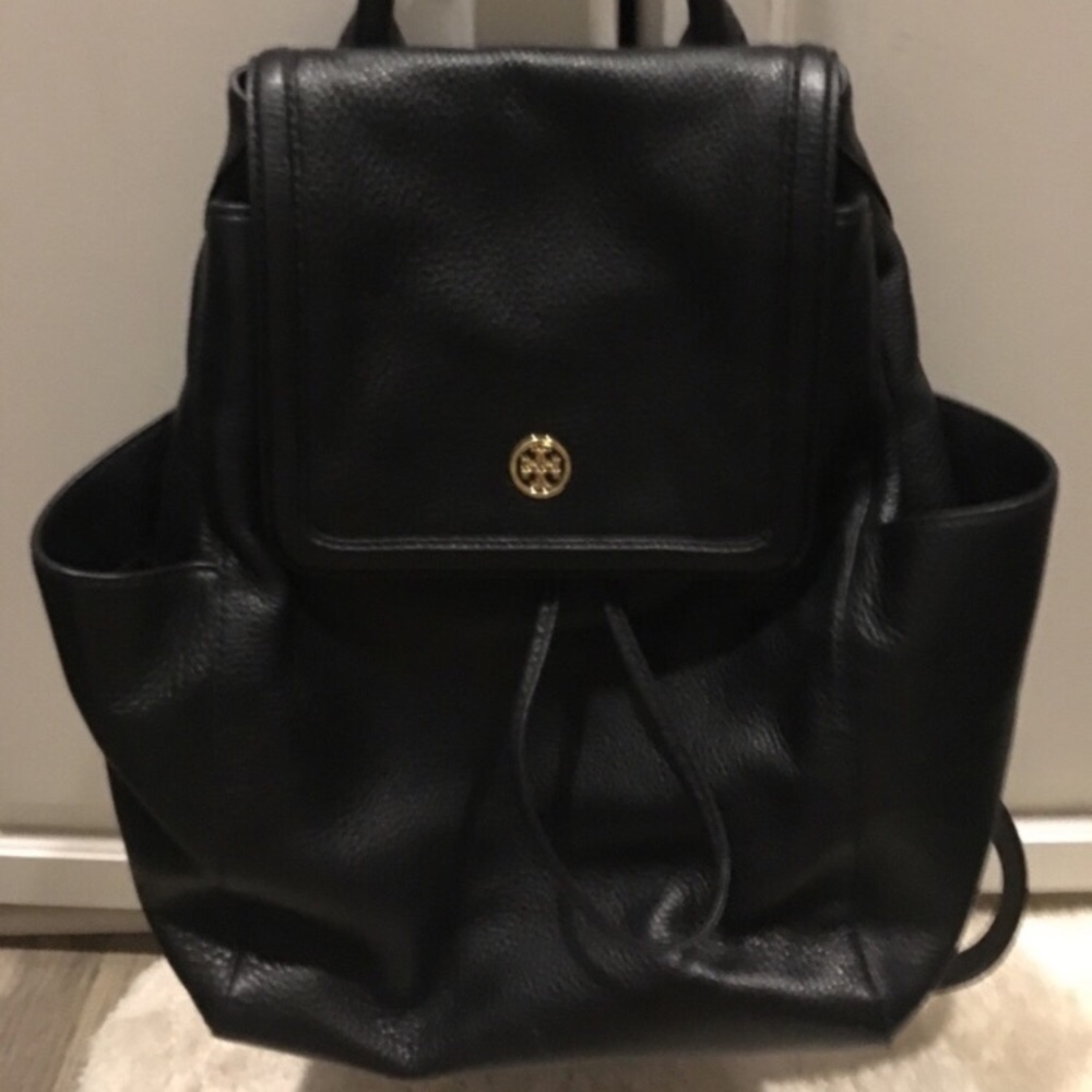 Tory Burch back pack in new condition